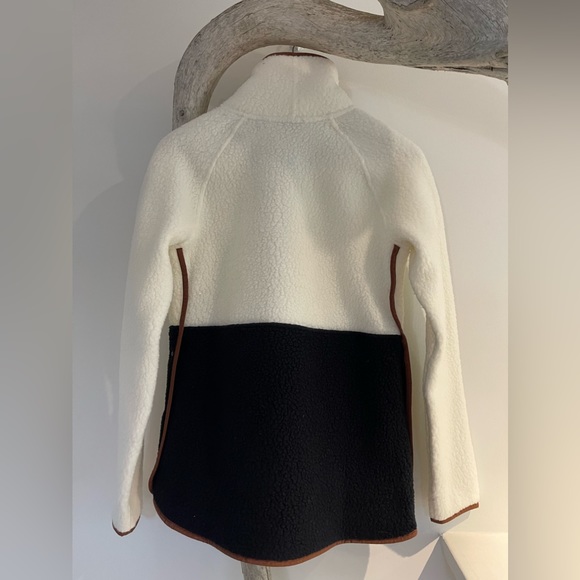 INDYEVA Pecora Sherpa Seeatrr with Side Openings - Never Worn - Picture 2 of 4